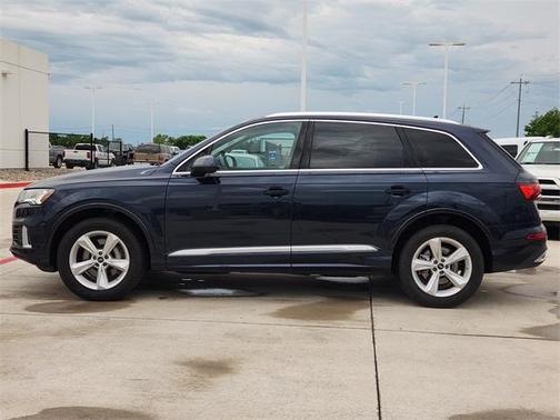 2024 Audi Q7 45 Premium Plus