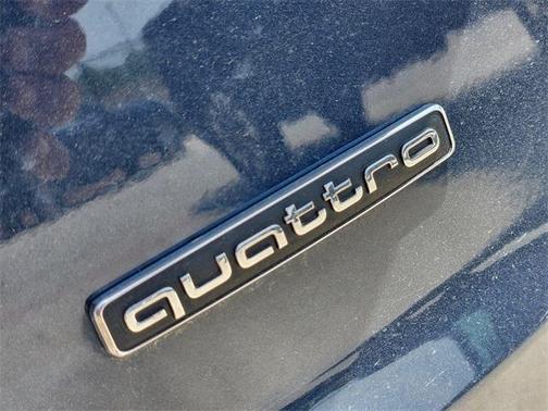 2024 Audi Q7 45 Premium Plus