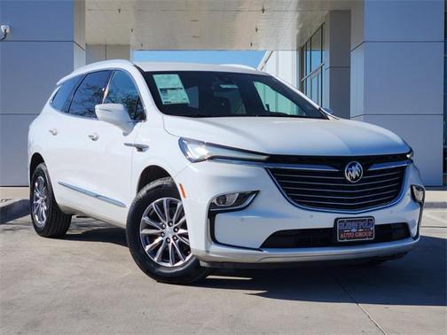 2023 Buick Enclave Essence FWD