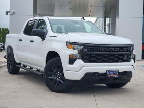 Summit White 2026 Chevrolet Silverado 1500 Custom