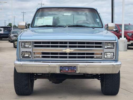 Bright Blue Metallic 1986 Chevrolet C10/K10 Base