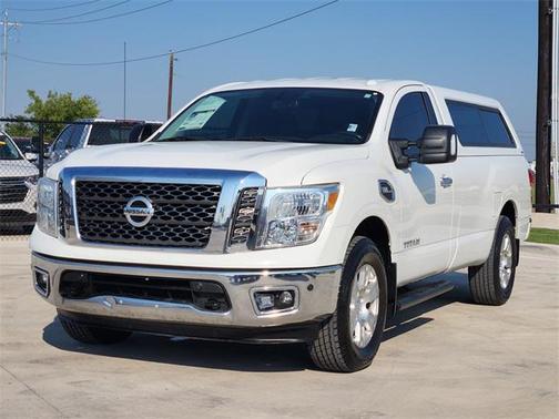 2017 Nissan Titan SV