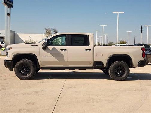 2026 Chevrolet Silverado 2500 Crew Cab, Standard Bed, XR2, 4WD