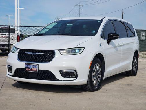 Bright White Clearcoat 2024 Chrysler Pacifica Hybrid Select