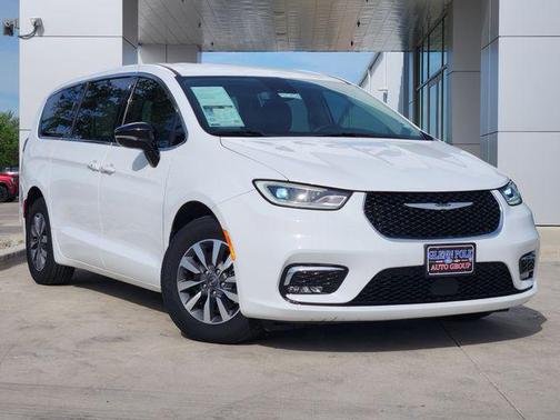 Bright White Clearcoat 2024 Chrysler Pacifica Hybrid Select