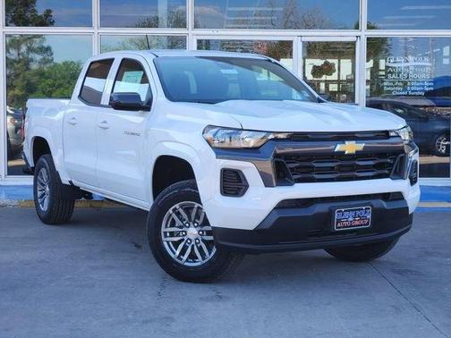 Summit White 2026 Chevrolet Colorado LT