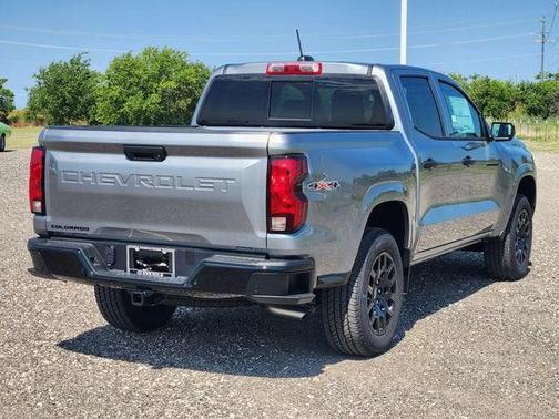 Sterling Gray Metallic 2026 Chevrolet Colorado WT