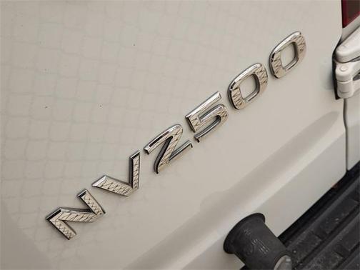 2018 Nissan NV Cargo NV2500 HD SV V8