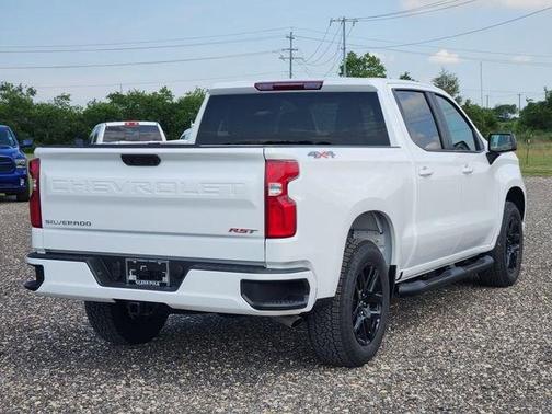 Summit White 2026 Chevrolet Silverado 1500 RST