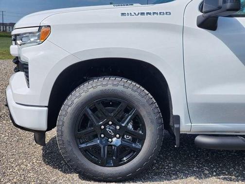 Summit White 2026 Chevrolet Silverado 1500 RST