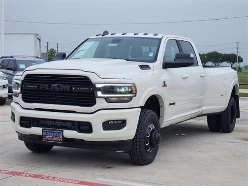 2022 RAM 3500 Laramie Crew Cab 4x4 8' Box