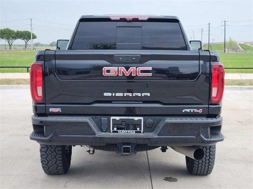 2022 GMC Sierra 2500 AT4