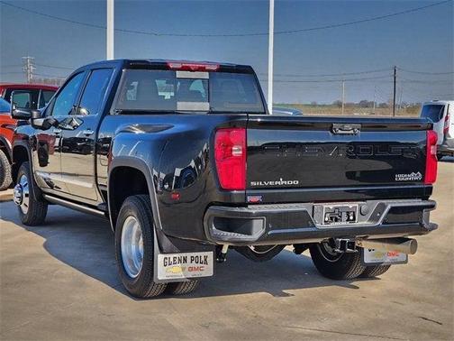 2025 Chevrolet Silverado 3500 High Country