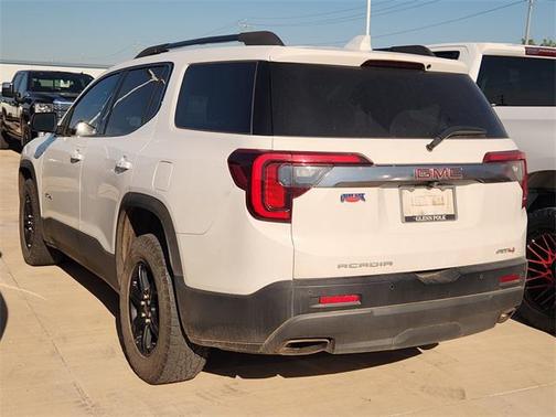 2023 GMC Acadia AWD AT4