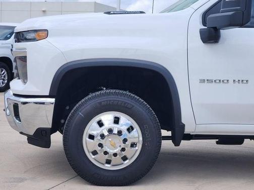 Summit White 2026 Chevrolet Silverado 3500 LT