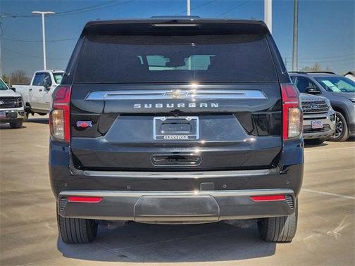 2023 Chevrolet Suburban LS