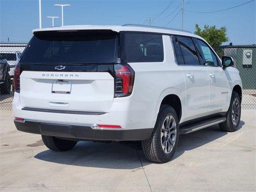 2025 Chevrolet Suburban LS