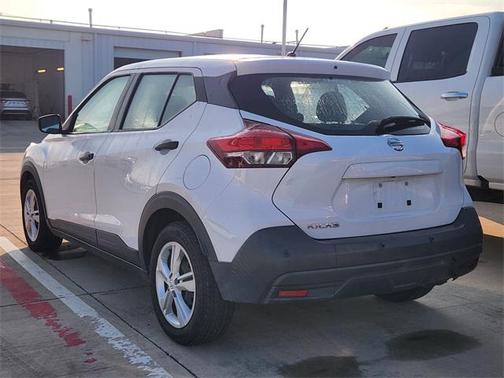 2020 Nissan Kicks S