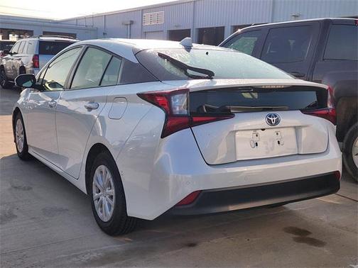 2022 Toyota Prius LE