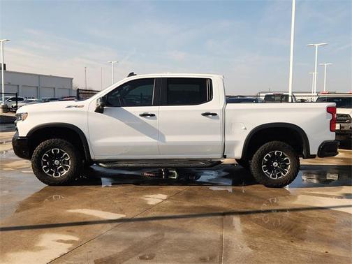 2025 Chevrolet Silverado 1500 ZR2