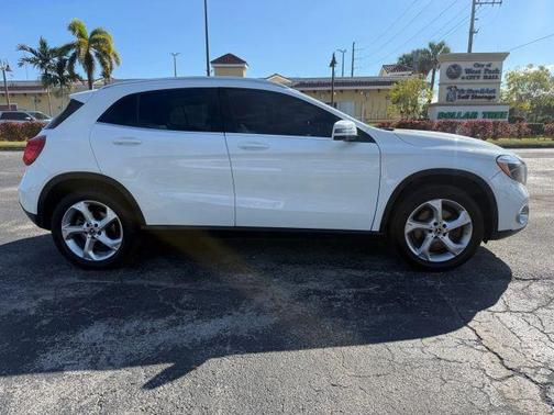 2020 Mercedes-Benz GLA 250 Base 4MATIC