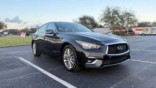 2023 INFINITI Q50 LUXE