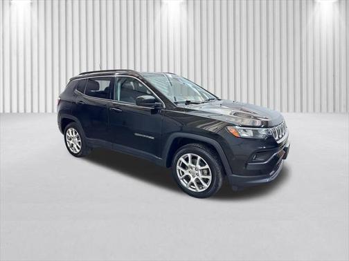 2022 Jeep Compass Latitude Lux 4x4