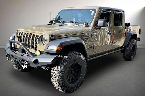 Gator Clearcoat 2020 Jeep Gladiator Sport
