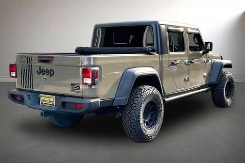 Gator Clearcoat 2020 Jeep Gladiator Sport