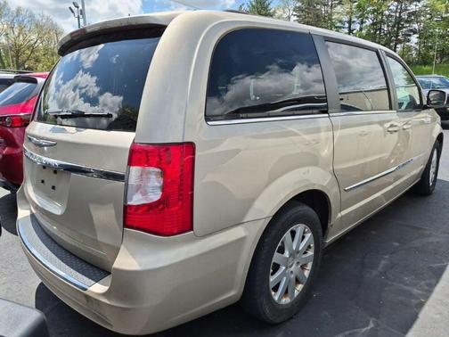 Cashmere / Sandstone Pearlcoat 2014 Chrysler Town & Country Touring