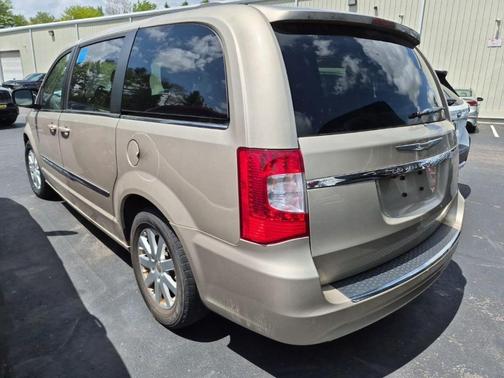 Cashmere / Sandstone Pearlcoat 2014 Chrysler Town & Country Touring