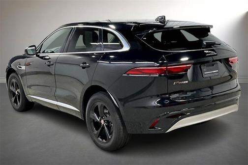 2021 Jaguar F-PACE Base