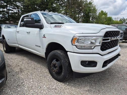 Bright White Clearcoat 2023 RAM 3500 Big Horn