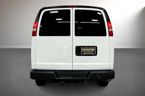 2018 Chevrolet Express 2500 LS
