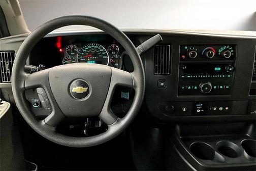 2018 Chevrolet Express 2500 LS