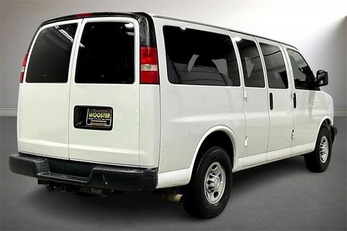2018 Chevrolet Express 2500 LS
