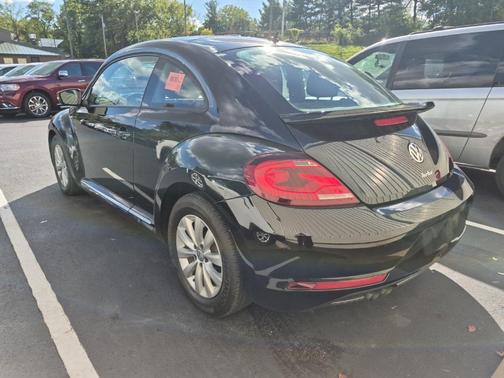 2019 Volkswagen Beetle 2.0T S