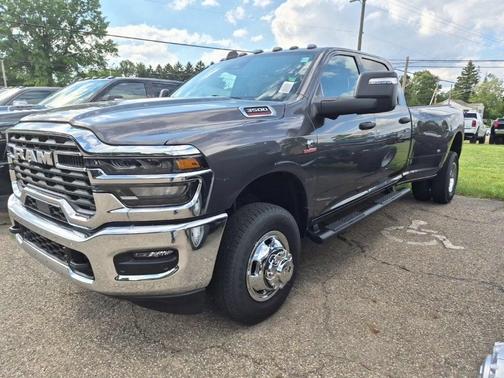 Granite Crystal Clearcoat Metallic 2026 RAM 3500 Tradesman