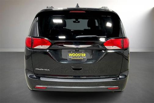 2019 Chrysler Pacifica Touring-L