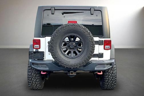 Bright White Clearcoat 2016 Jeep Wrangler Unlimited Rubicon
