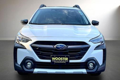 Crystal White Pearl 2023 Subaru Outback Limited