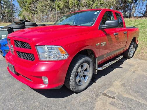 Flame Red Clearcoat 2018 RAM 1500 Express