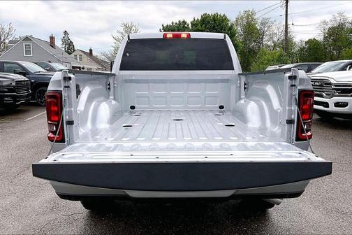 Silver Zynith 2026 RAM 3500 Big Horn