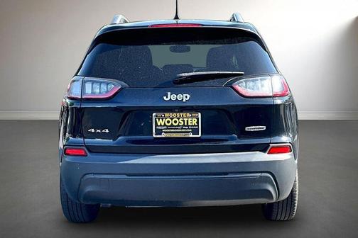 Diamond Black 2019 Jeep Cherokee Latitude Plus