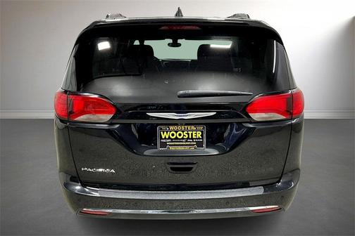 2020 Chrysler Pacifica Touring-L