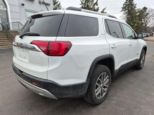 2019 GMC Acadia SLE-2