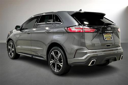 2022 Ford Edge ST