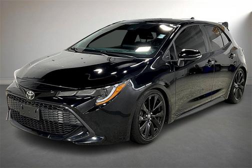 2022 Toyota Corolla Hatchback SE Nightshade