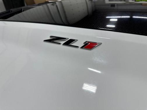 Summit White 2013 Chevrolet Camaro ZL1