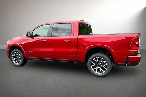 Molten Red Pearlcoat 2026 RAM 1500 Laramie
